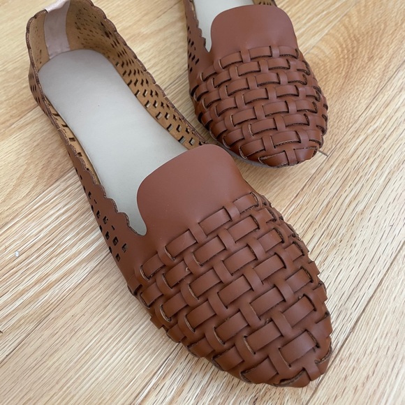 BNWT 💯 leather handmade khussa tan flats jutti - Picture 1 of 7